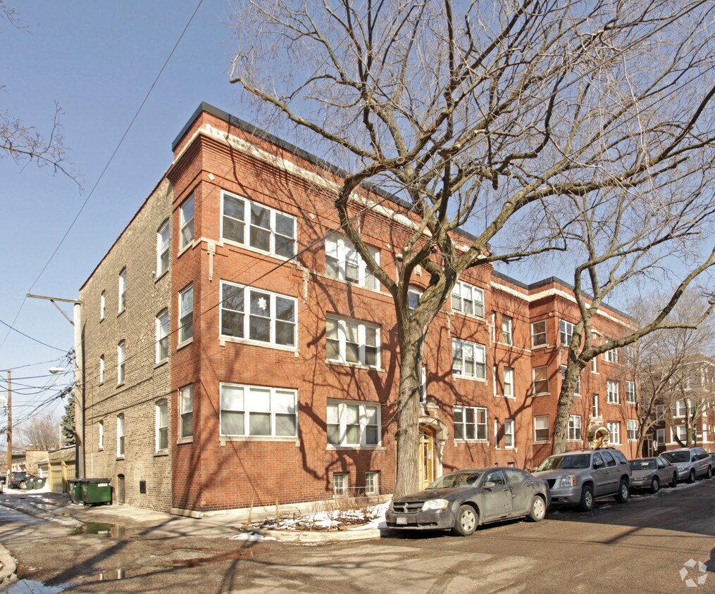 Building Photo - 6306-6308 N Lakewood Ave