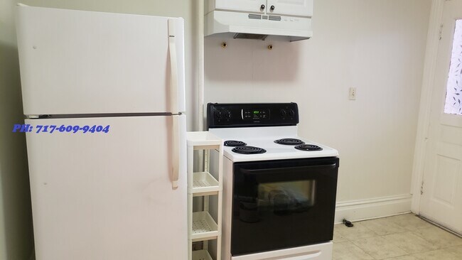 Building Photo - 815 Hummel Ave