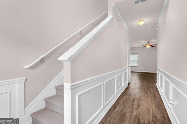 Building Photo - 4488 Ravenwood Dr