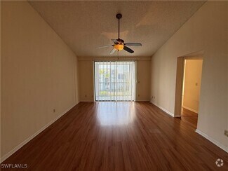Building Photo - 13621 Eagle Ridge Dr