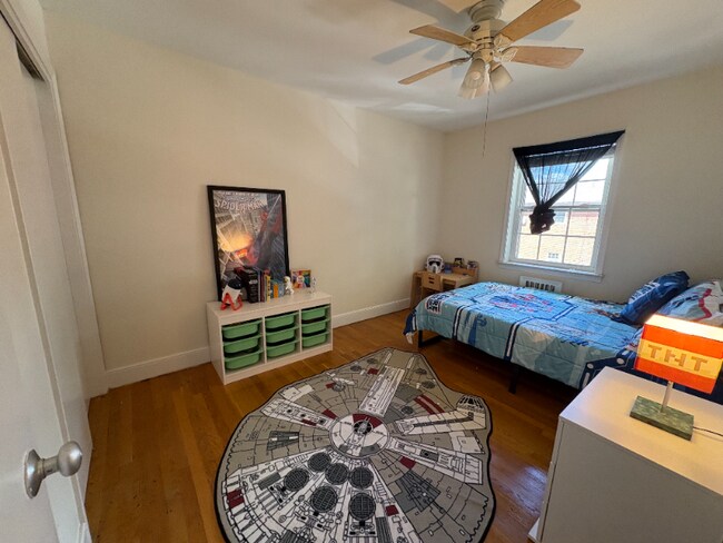Foto del edificio - 4030 Forest Hill Ave