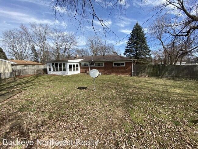 Foto del edificio - 2543 Schroeder Ct