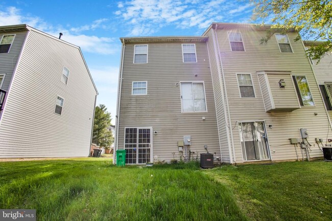 Foto del edificio - 9820 Berrywood Ct