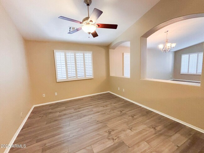 Foto del edificio - 3946 E Remington Dr