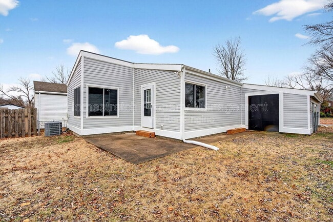 Building Photo - 3333 Green Pasture Dr