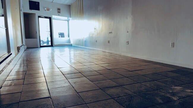 Foto del edificio - 1241 Main Ave