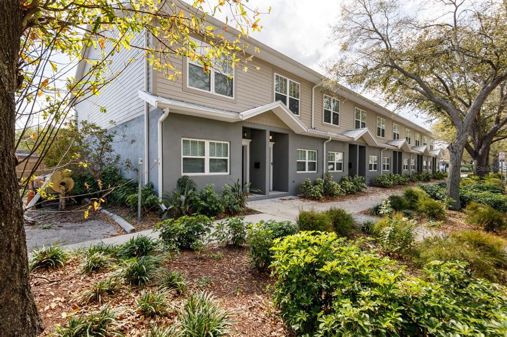 2448 1st Ave N, Saint Petersburg, FL 33713 Townhome Rentals in Saint Petersburg FL