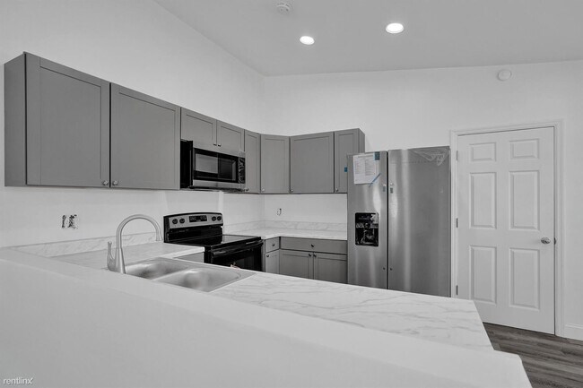 Foto del edificio - 4 br, 2 bath House - 23265 Country Club Dr W