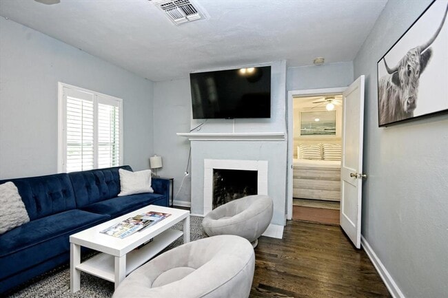 Building Photo - 3409 Banton Rd