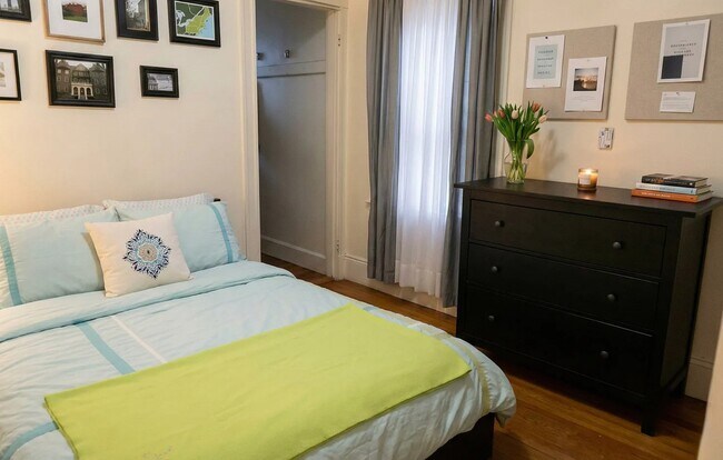 Building Photo - 44 Easton St