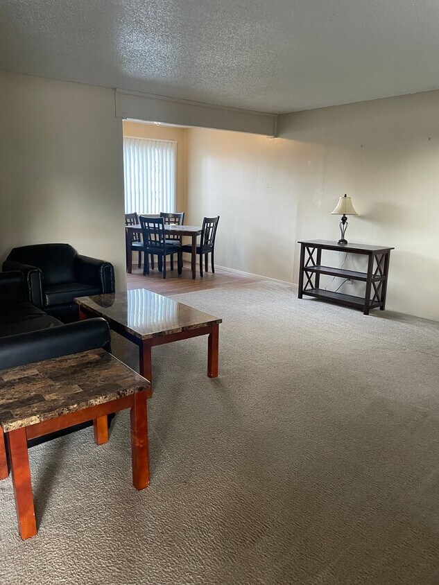 Primary Photo - 2413 E 55th Pl