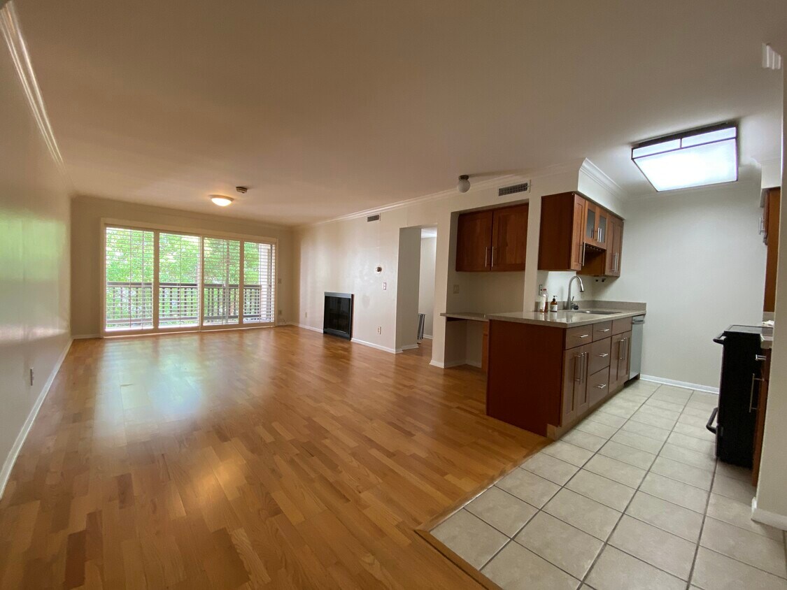 3210 Raintree Cir Unit 210, Culver City, CA 90230 Condo for Rent in