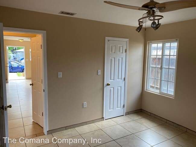 Building Photo - 2 br, 1 bath House - 3811 Brems Street