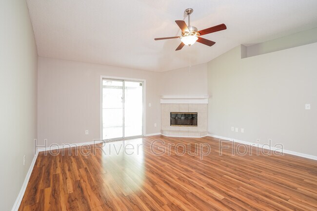 Foto del edificio - 3349 Westfield Dr