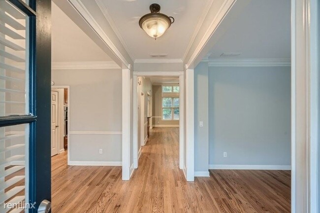 Building Photo - 5 br, 2.5 bath House - 974 Regal Hills Ln