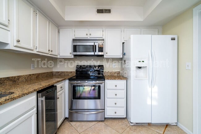 Building Photo - 1206 Ventura Pl