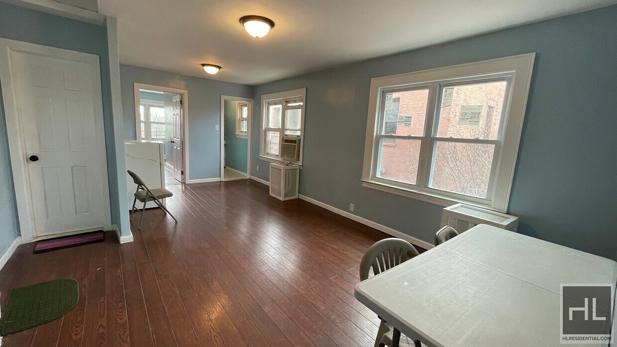 NEWLY RENOVATED VERY LARGE AND BRIGHT 2 ... - NEWLY RENOVATED VERY LARGE  AND BRIGHT 2  ...