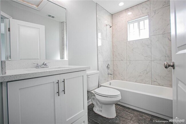 Foto del edificio - 2211 Northridge Ave