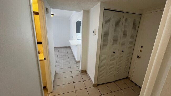 Foto del edificio - 7735 SW 86th St