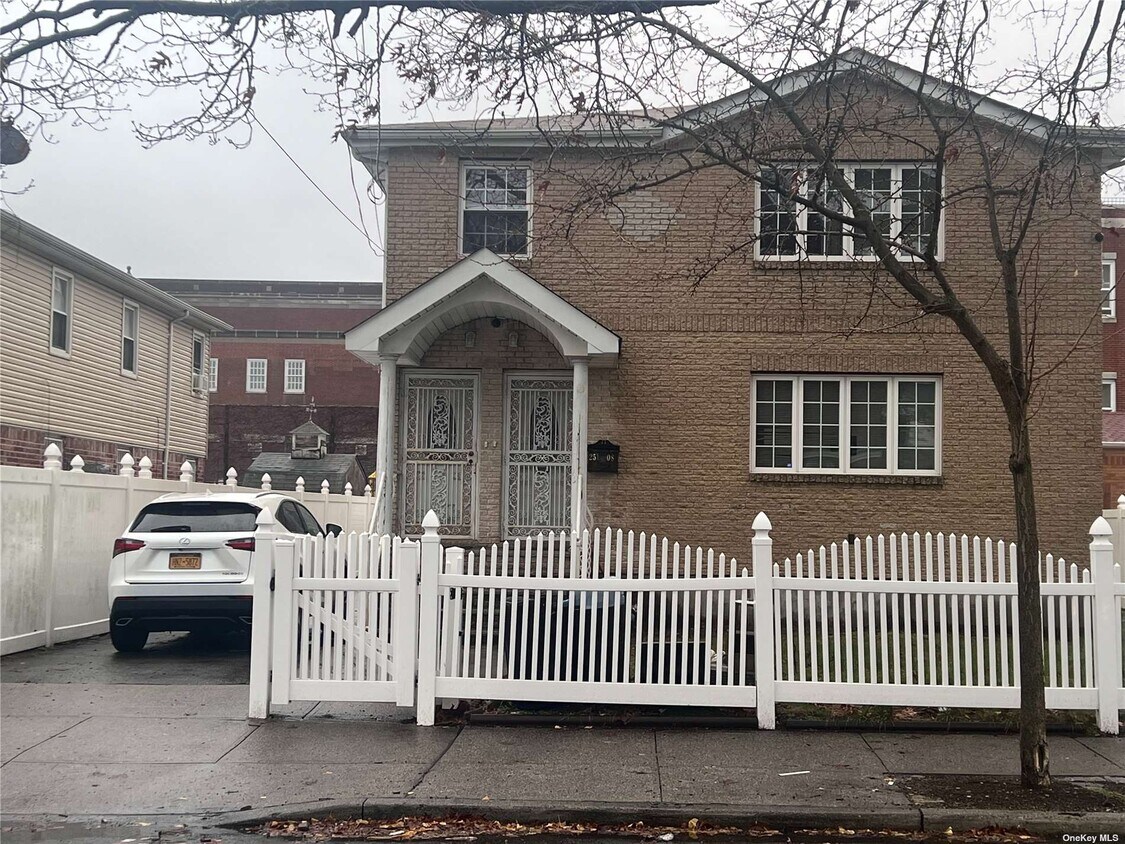 25108 Memphis Ave, Queens, NY 11422 House Rental in Queens, NY