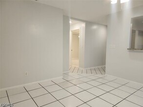 Building Photo - 1901 SE 15th Pl