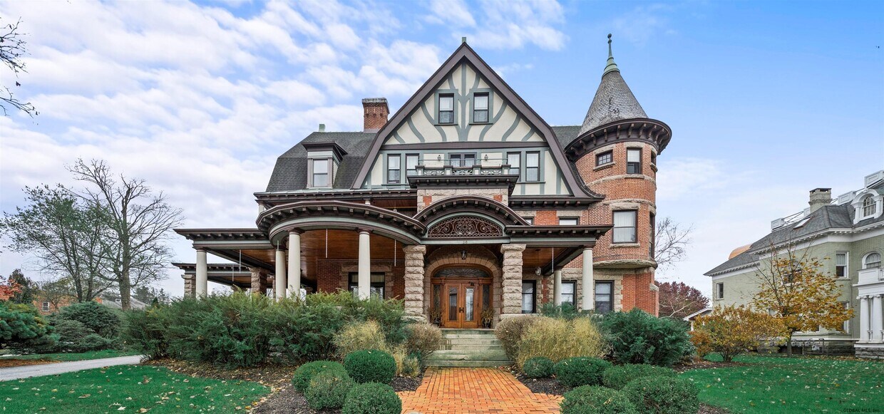 Foto principal - 56 Union Ave