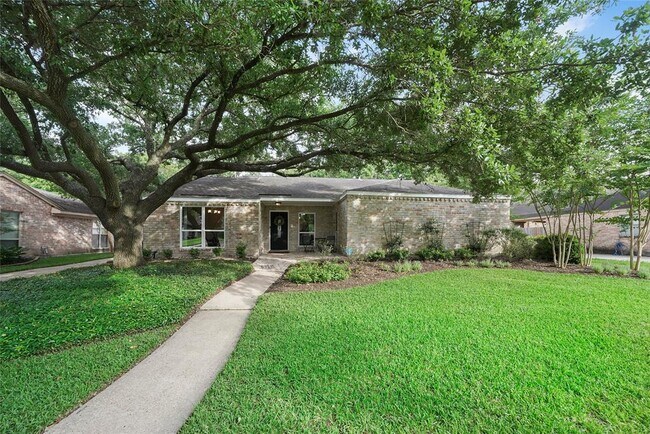 Foto del edificio - 12103 Nova Dr