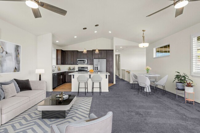 Building Photo - Beautiful Designed Spacious Unfurnished 3 ...