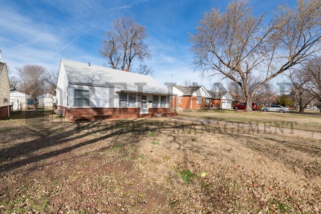 Foto del edificio - 1723 S Emporia Ave