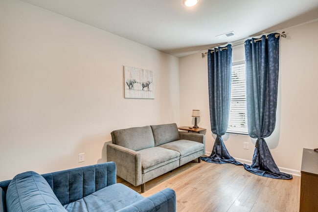 Foto del edificio - 4252 Notting Hill Dr SW