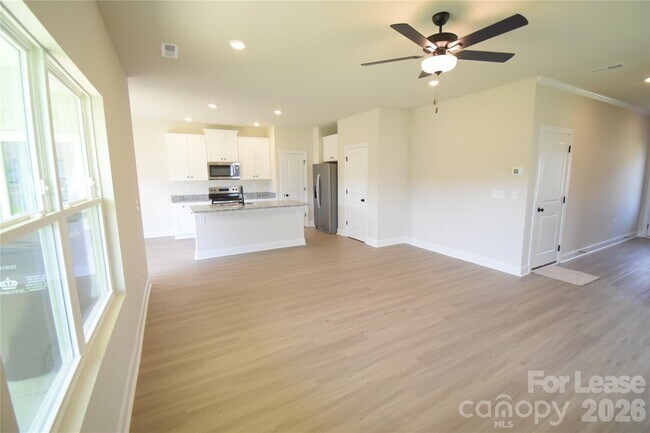 Building Photo - 3519 Narrow Ln