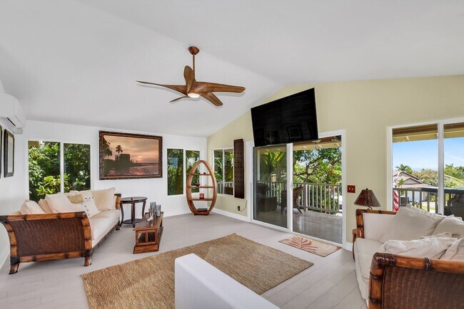 Foto del edificio - Pet Friendly, Fully Furnished Home in Keau...
