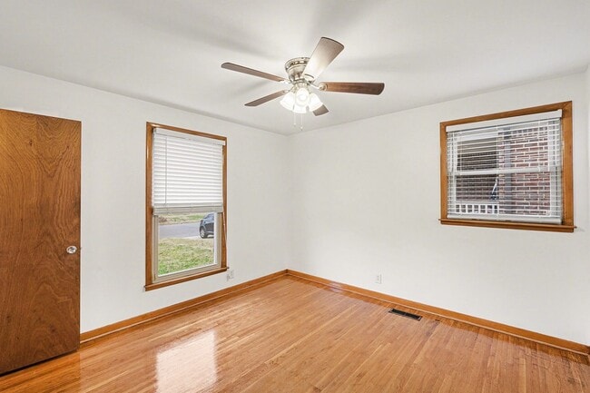 Foto del edificio - 3 Bedroom w/Den, 2.5 Bath-