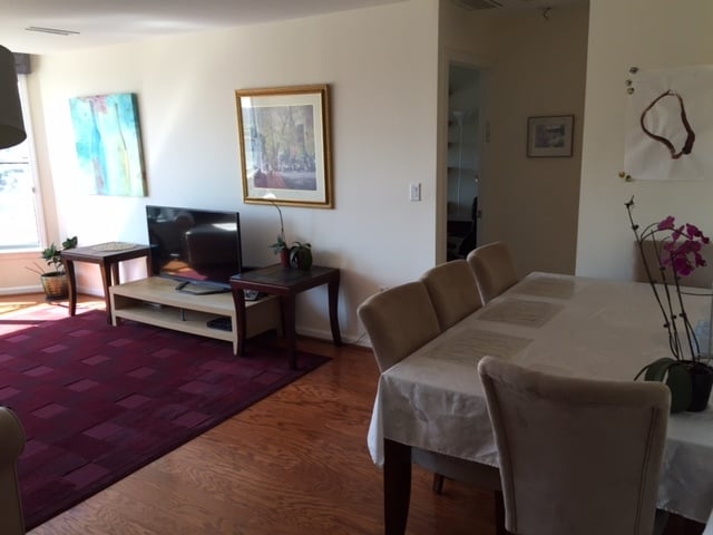 Building Photo - 20 Chestnut St