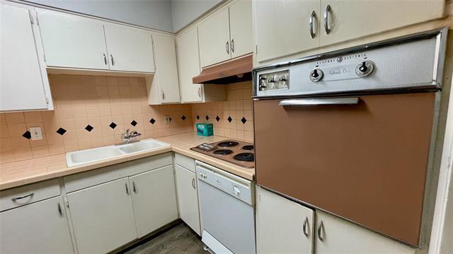 Foto principal - 3215 Douglas Ave