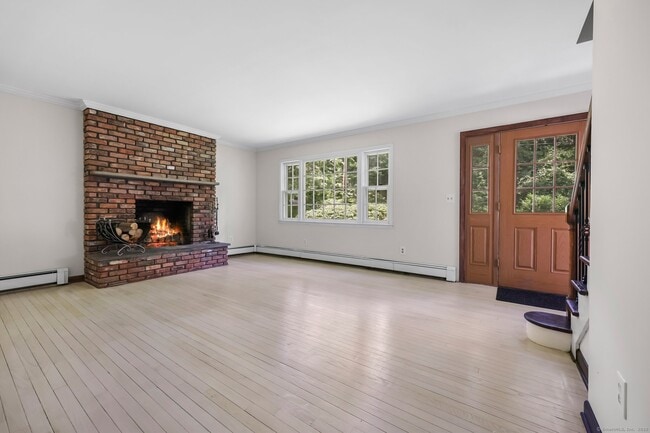 Building Photo - 21 Ferris Dr