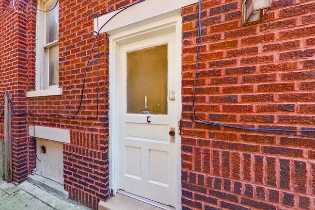 Building Photo - 329-331 Chittenden Ave