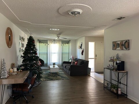 Foto del edificio - 1296 Sykes Rd SE