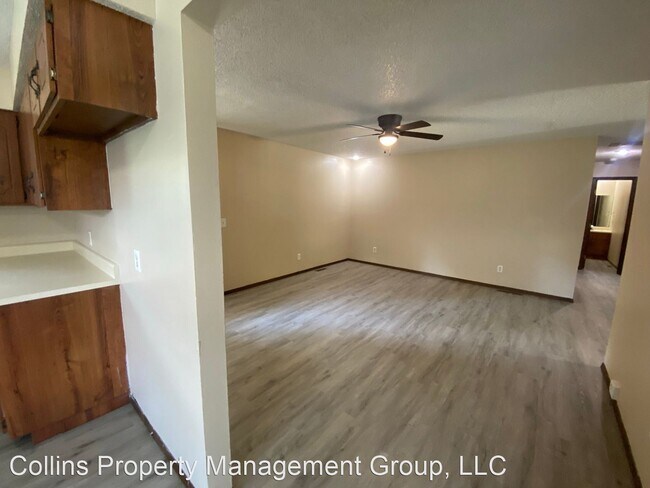 Building Photo - 3 br, 2 bath House - 3332 W Riverside St