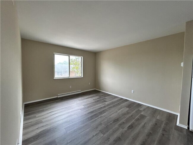 Foto del edificio - 108 Cunningham Ln