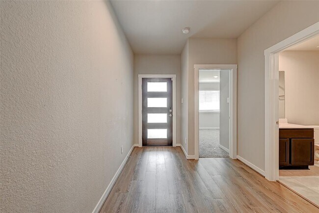 Building Photo - 7518 Rainham Valley Ln