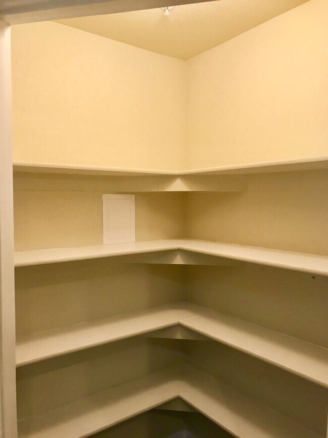 Foto del edificio - New  3 Bed. 2Ba. Condo