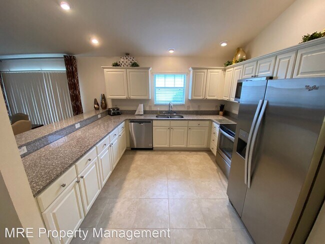 Building Photo - 3 br, 2 bath House - 1097 Commodore Drive