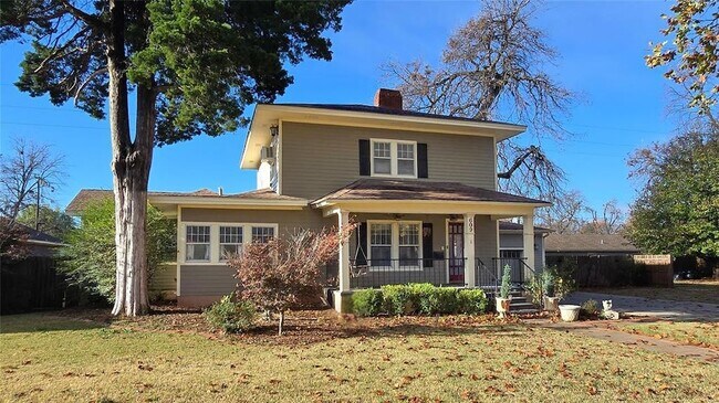 Foto del edificio - 609 N Ash St