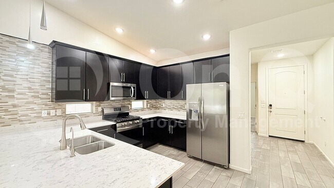 Foto del edificio - 5420 W Desert Hollow Dr