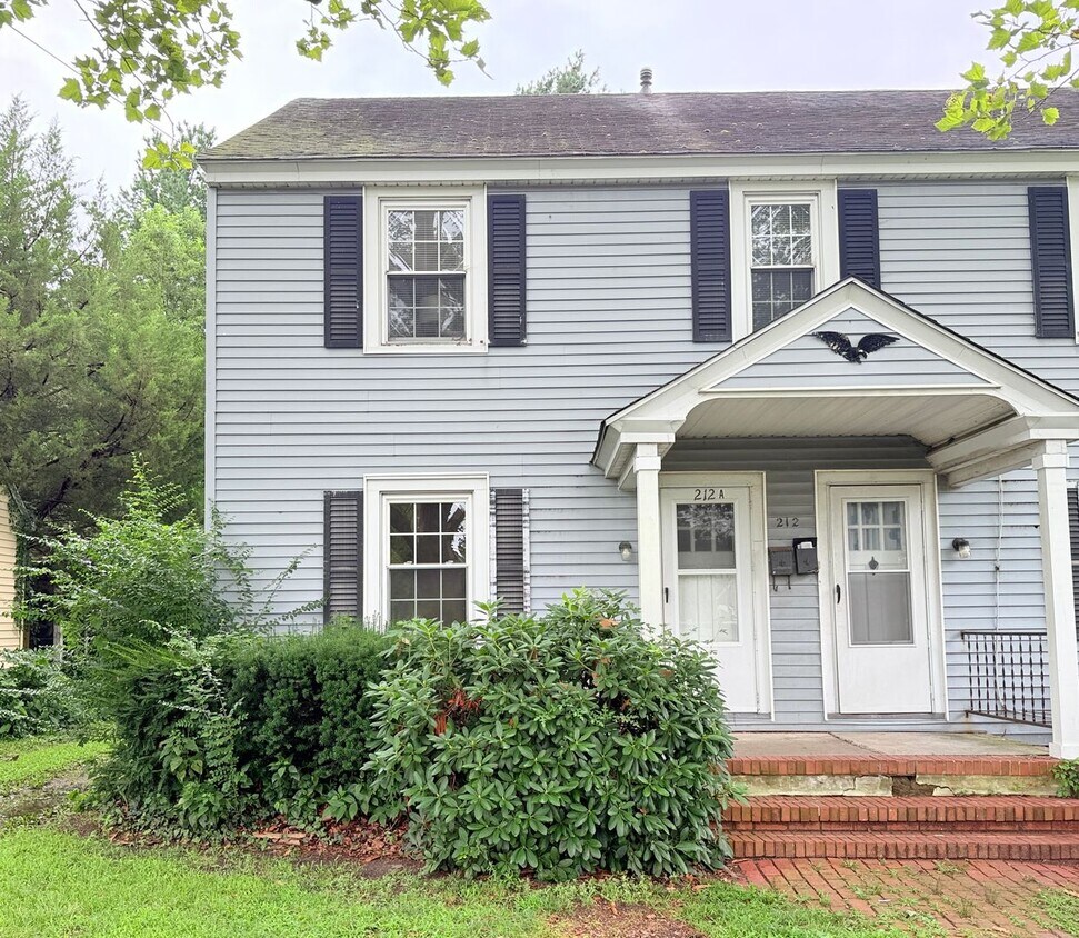 Foto principal - 212 N Shipley St