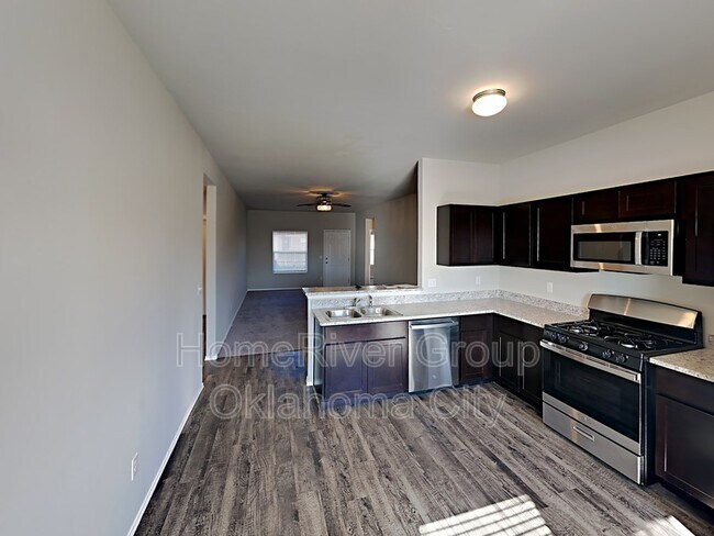 Building Photo - 212 Klare Ct