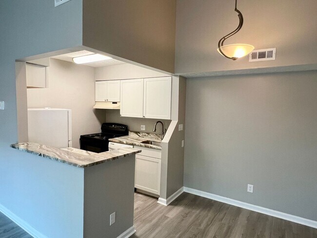 Foto del edificio - Well Appointed 1bdr 1bth Condo Apartment i...
