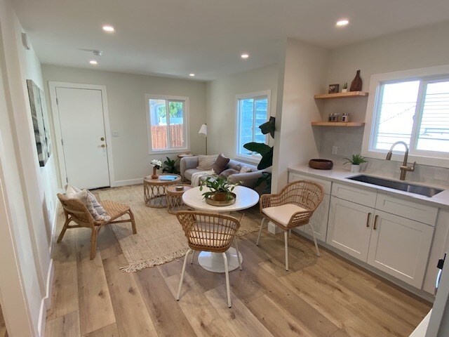 Livingroom - 7108 Valmont St