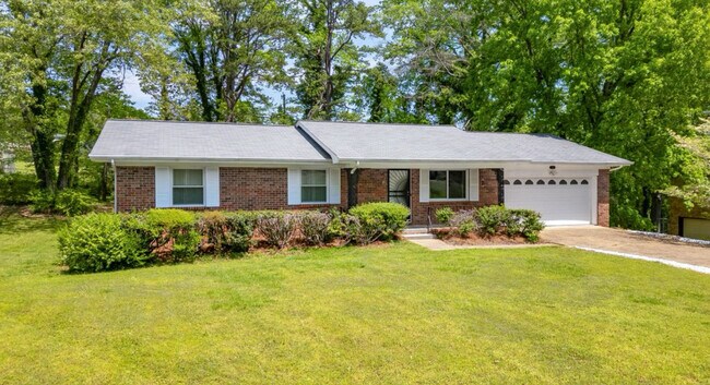 Foto del edificio - 2314 Green Forest Ln